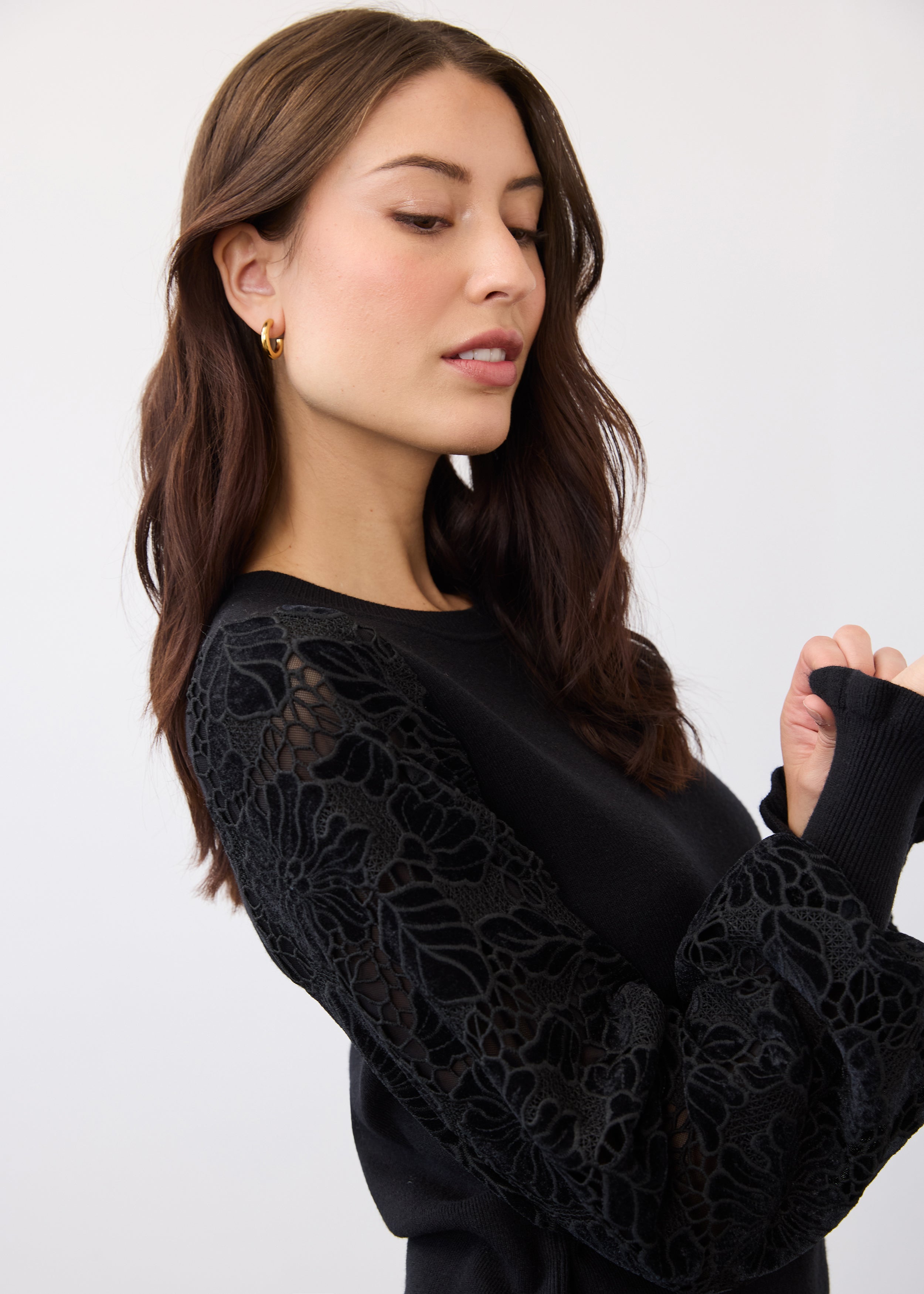 Sweater with Velvet Cut Out Sleeves (10015203)