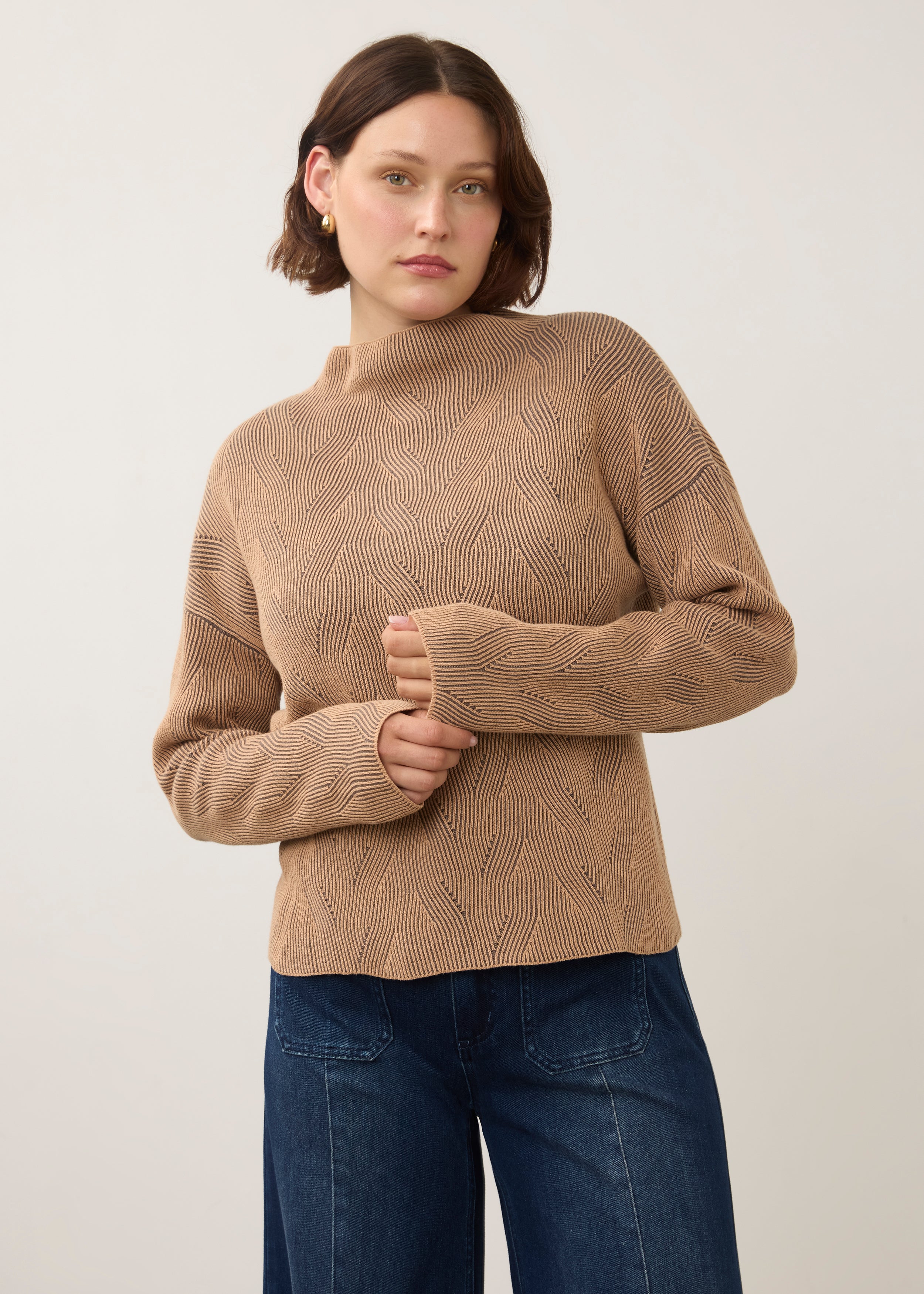 Long Sleeve Funnel Neck Sweater (1048314)