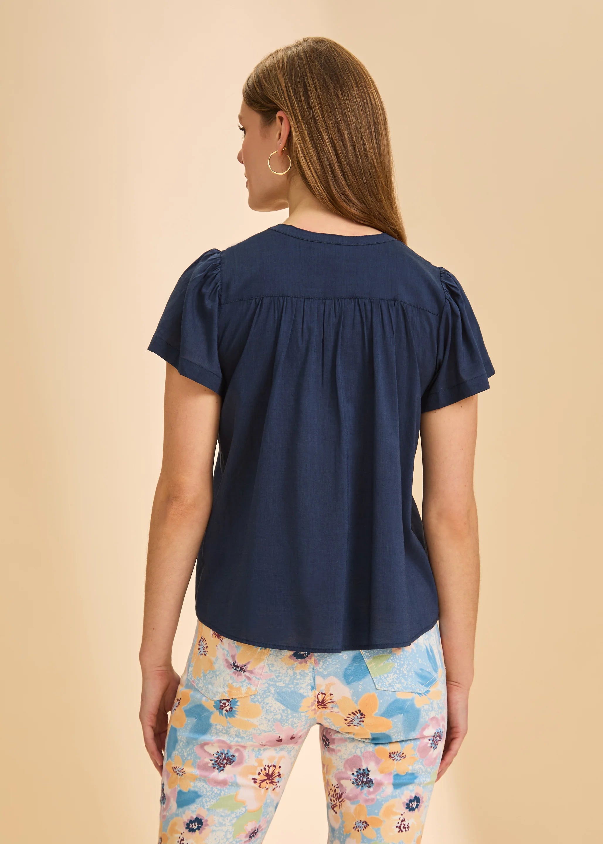 Flutter Sleeve V-Neck Blouse (7044348)
