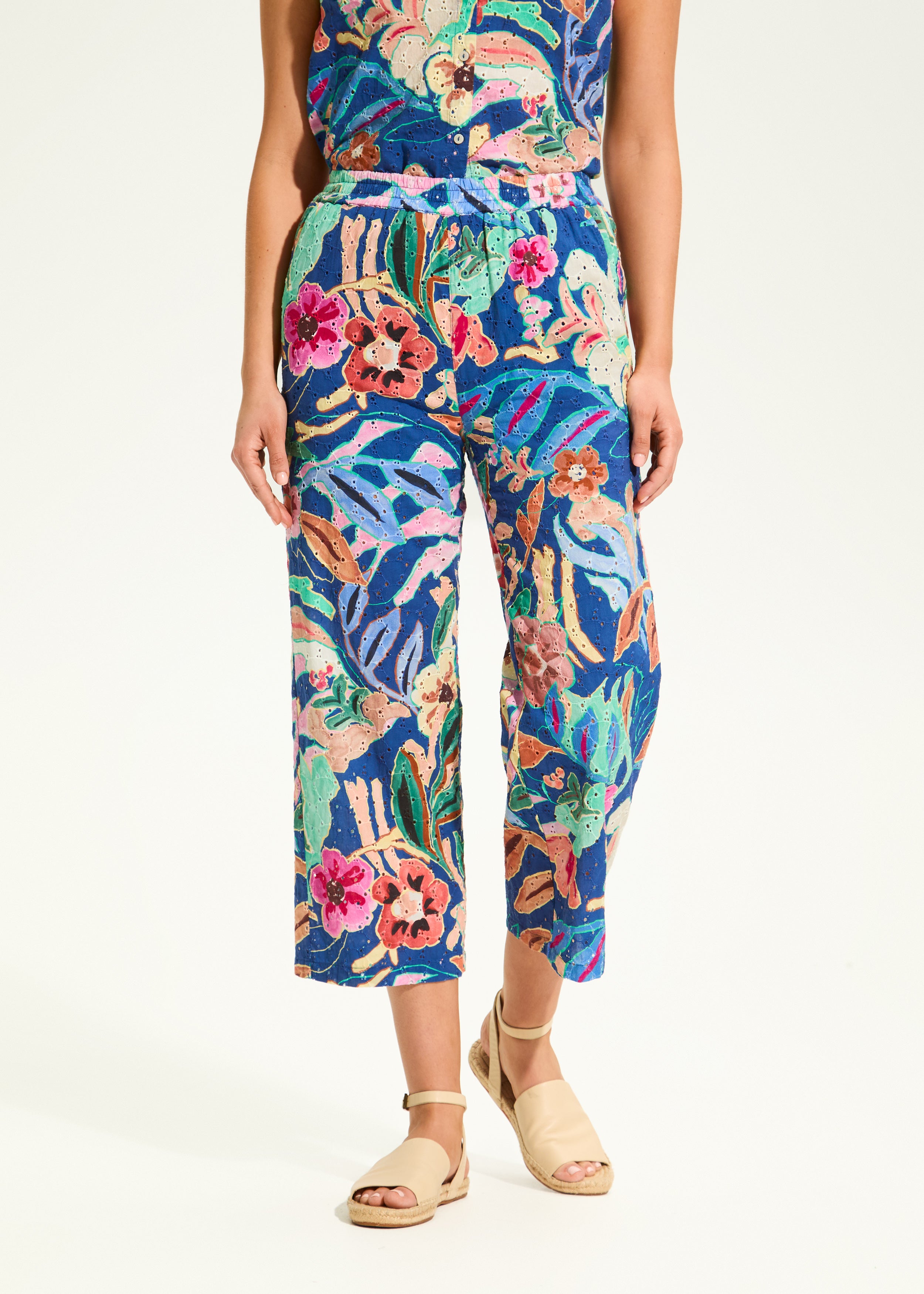 Eyelet Pull On Crop Wide Leg (2282937)