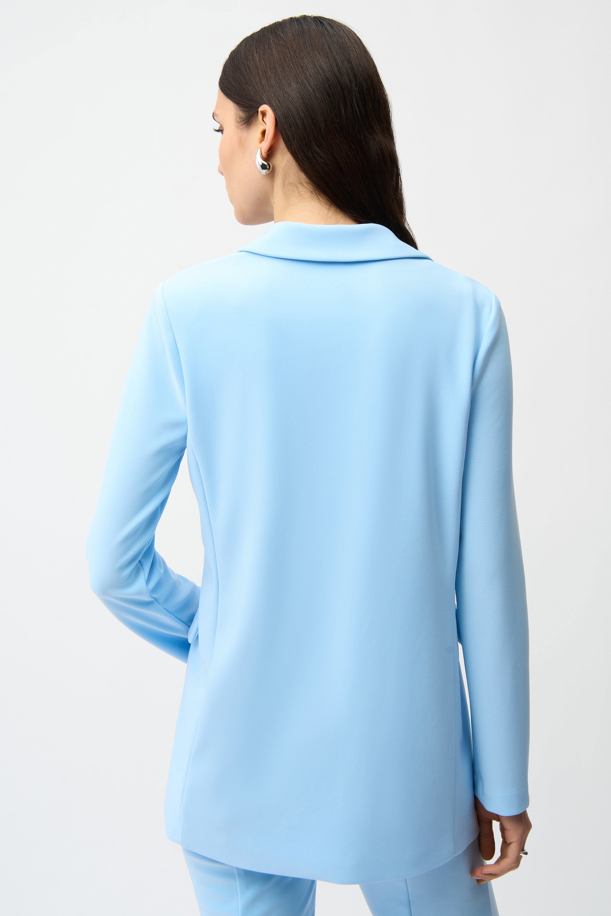 Classic Straight Blazer (231064S26)