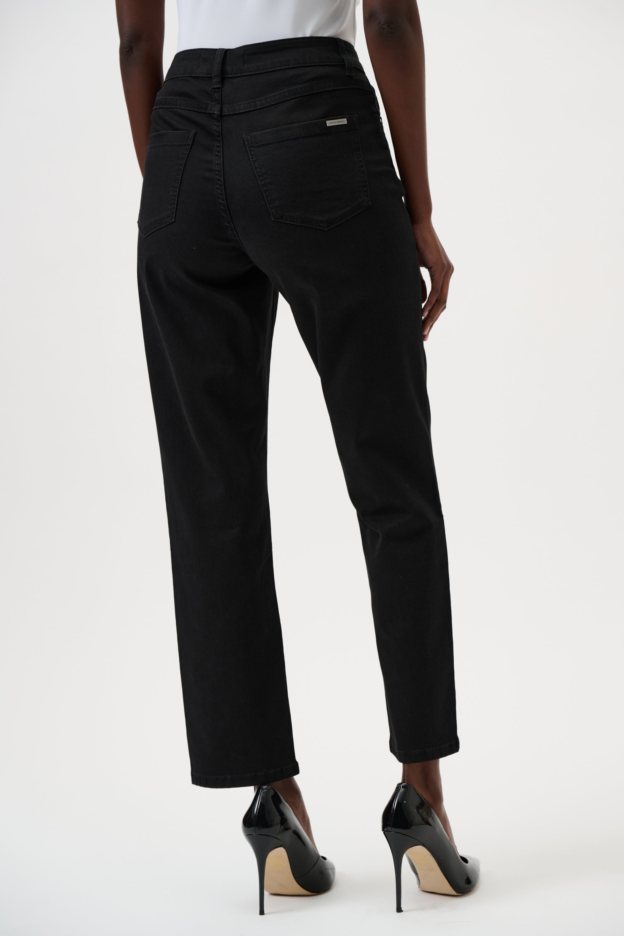 Gia -  Classic Slim Fit Stretch Jeans (251966BCO)