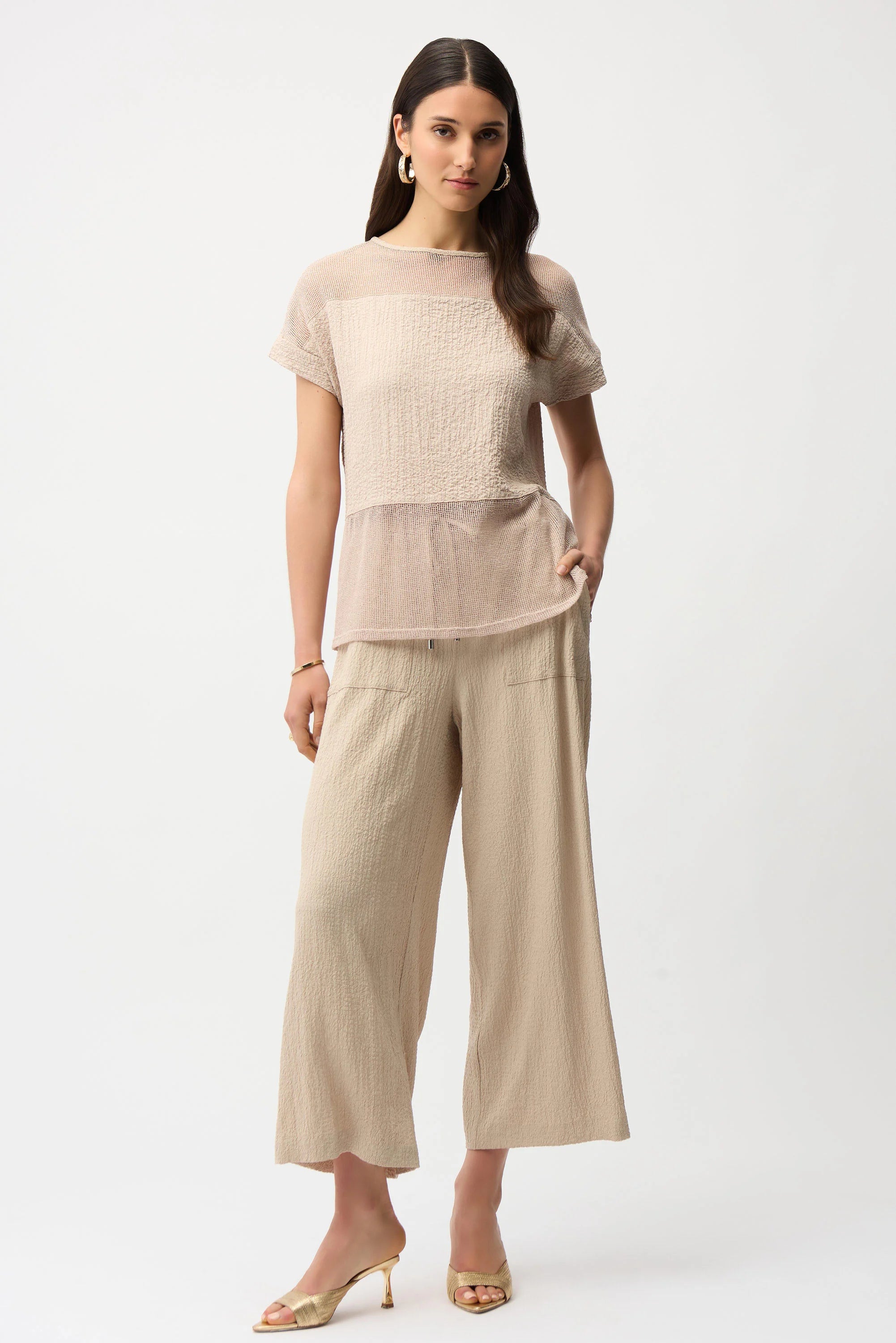 Seersucker Pull-On Crop Pants With Front Pockets (261197)