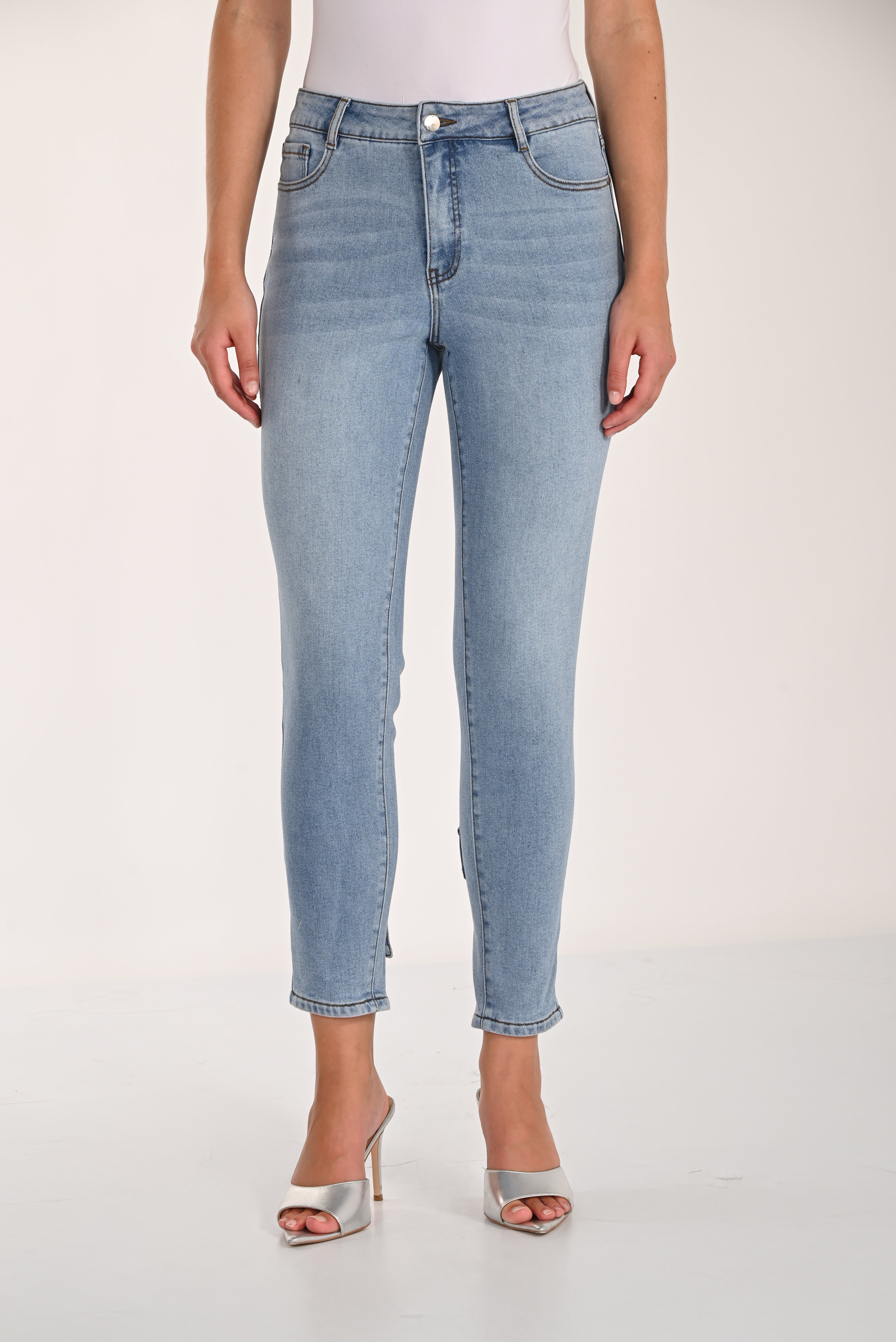 Crop Jean with Bow Detail (261625)