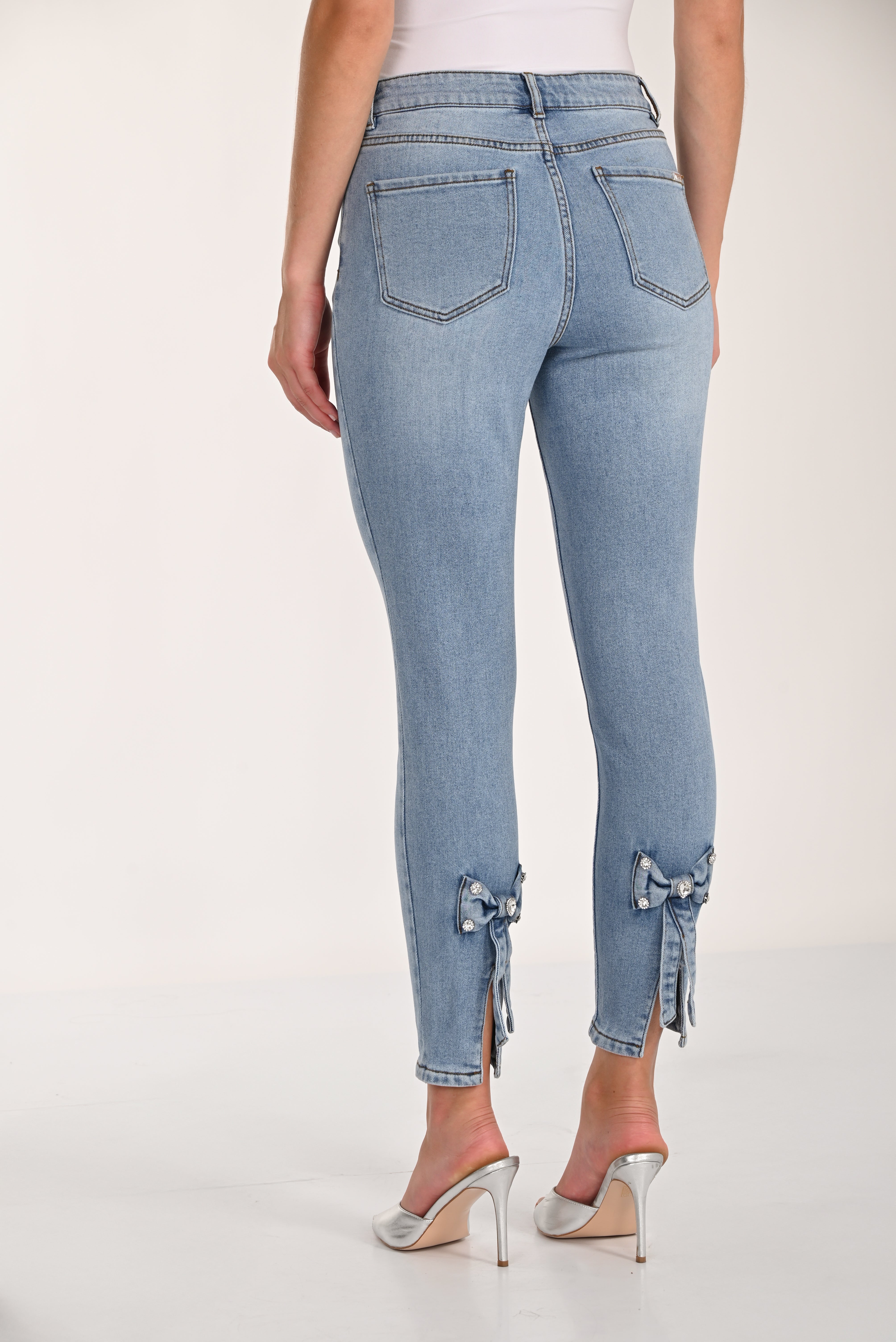 Crop Jean with Bow Detail (261625)