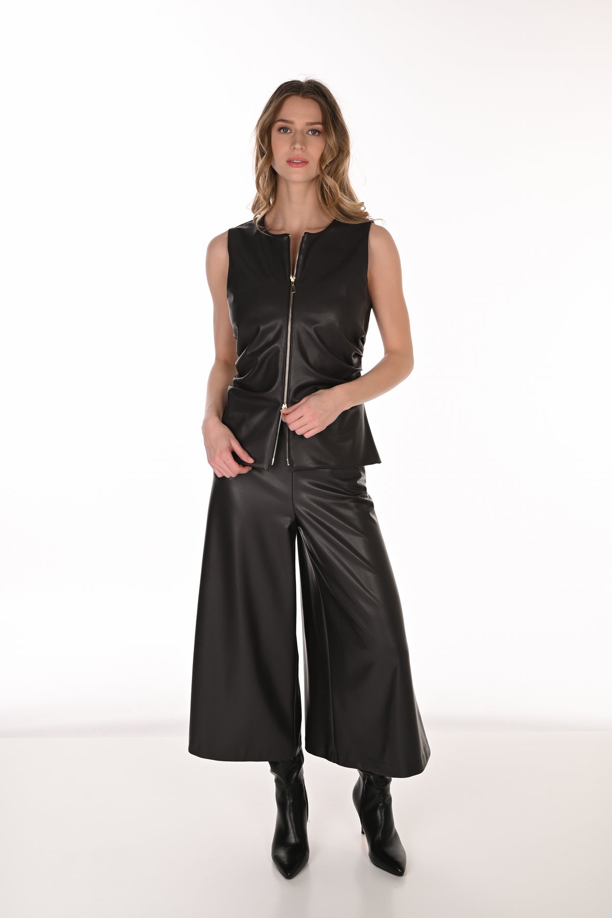 Faux Leather Gaucho Pant (263269)