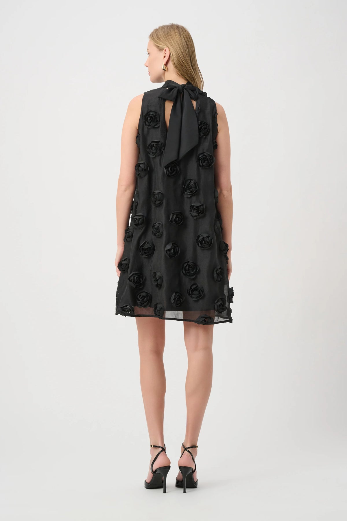 Textured Floral Trapeze Dress (JR1170)